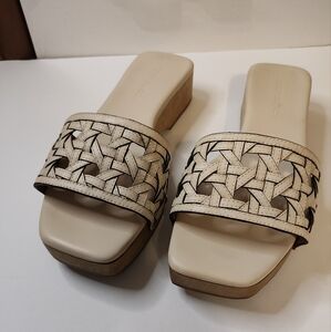 TORY BURCH basket-weave Sandals, Size 7.5